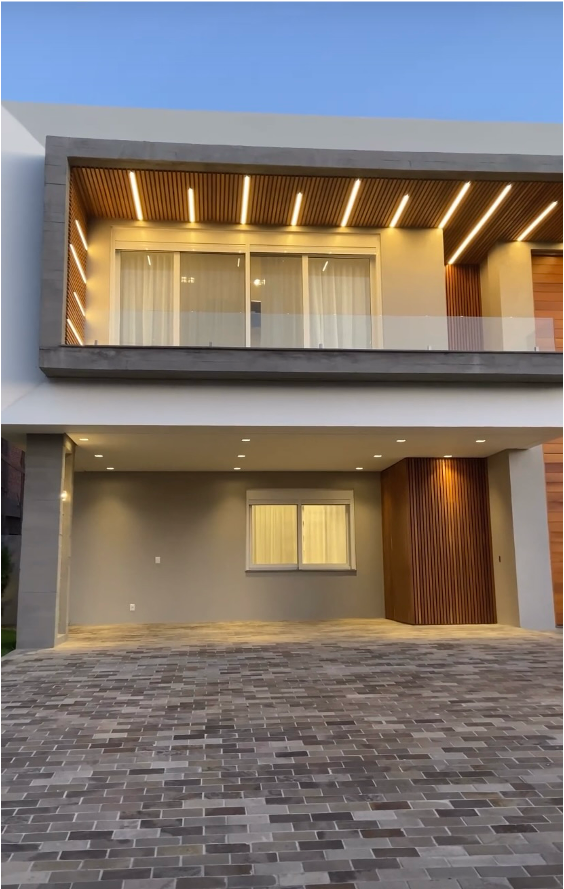 Residencia en la Gruta, Rosarito, Tij